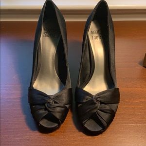 Black satin Mootsies Tootsies pumps
